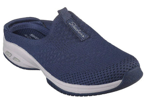 SKECHERS Relaxed Fit: Active Commute Time - Snuggle VIbes - Footcourt Egypt