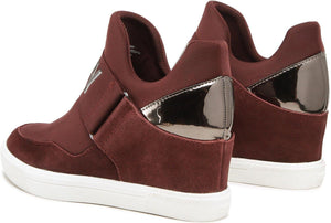 DKNY Comfortable Classic Slip - on - Footcourt Egypt