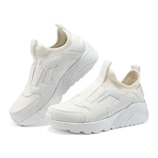 SKECHERS GO SPRING SLIP ON WHT