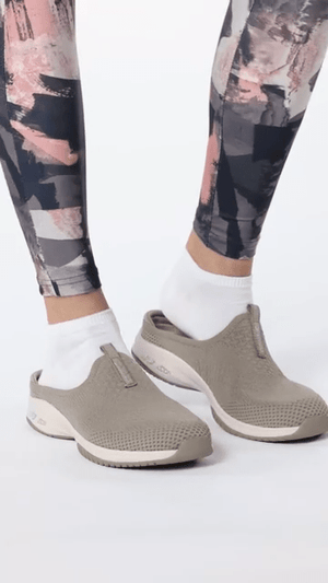 SKECHERS Relaxed Fit: Commute Time - Snuggle Vibes DKTP - Footcourt Egypt