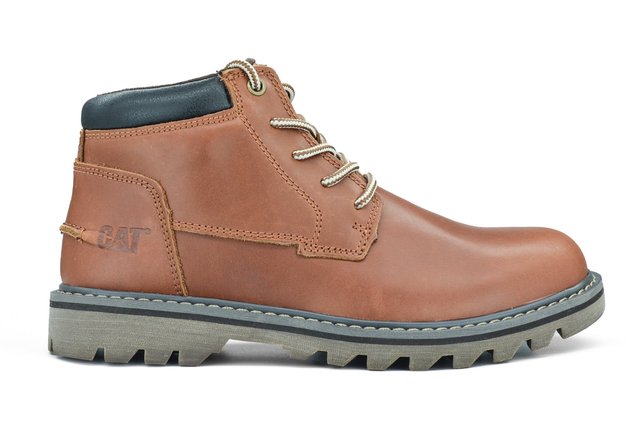 CAT Hiking Boots Doubleday Footcourt Egypt