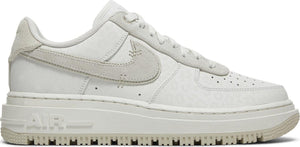 Nike Air Force 1 Luxe - Nike