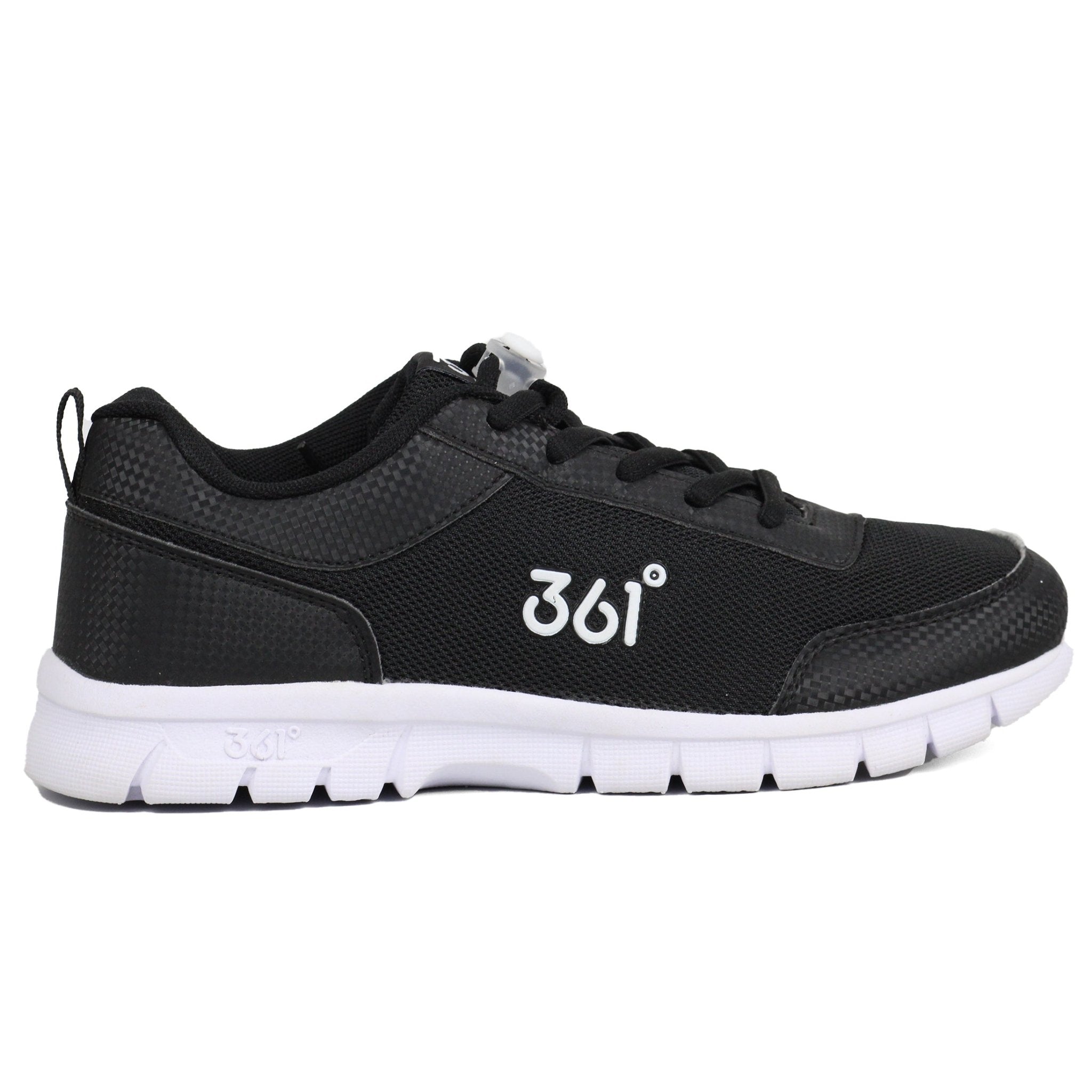 Y2K Runner Trend: Metallic & Silver Style in Egypt - Footcourt Egypt