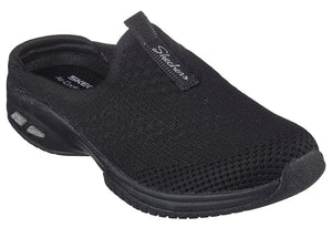 SKECHERS Relaxed Fit: Active Commute Time - Snuggle VIbes - Footcourt Egypt