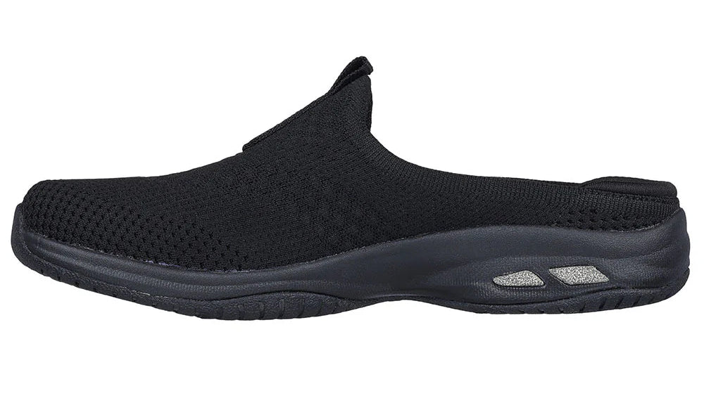 SKECHERS Relaxed Fit: Active Commute Time - Snuggle VIbes - Footcourt Egypt