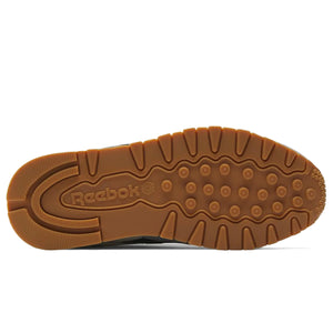 REEBOK Classic Leather Champs Sports - Footcourt Egypt