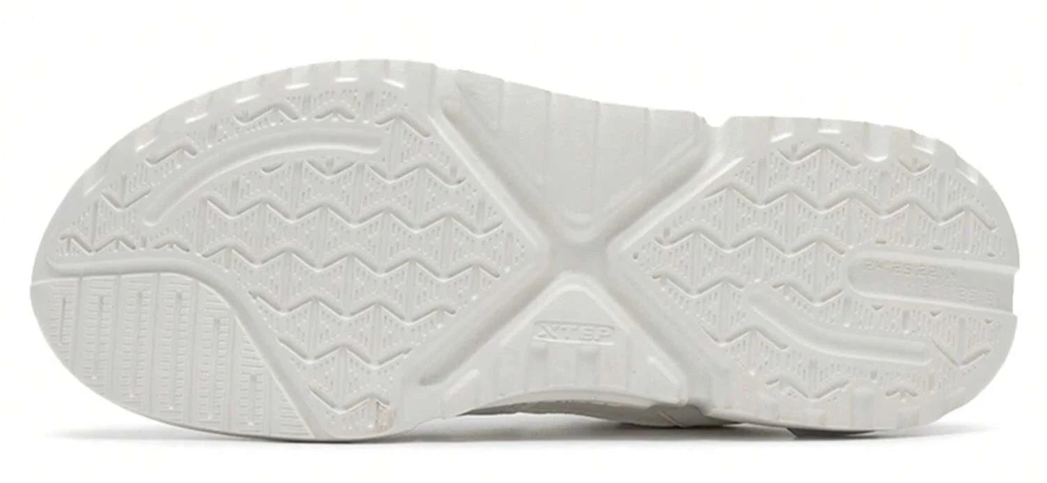 XTEP Casual Lightweight Breathable Mesh Sneakers - Footcourt Egypt