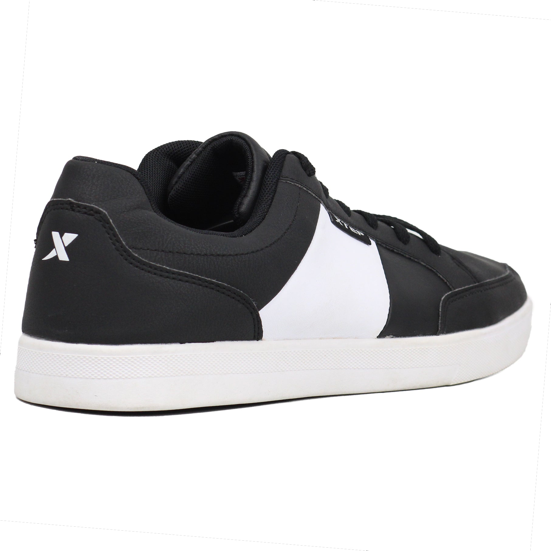 XTEP Casual Sports Shoes BKWT - Footcourt Egypt