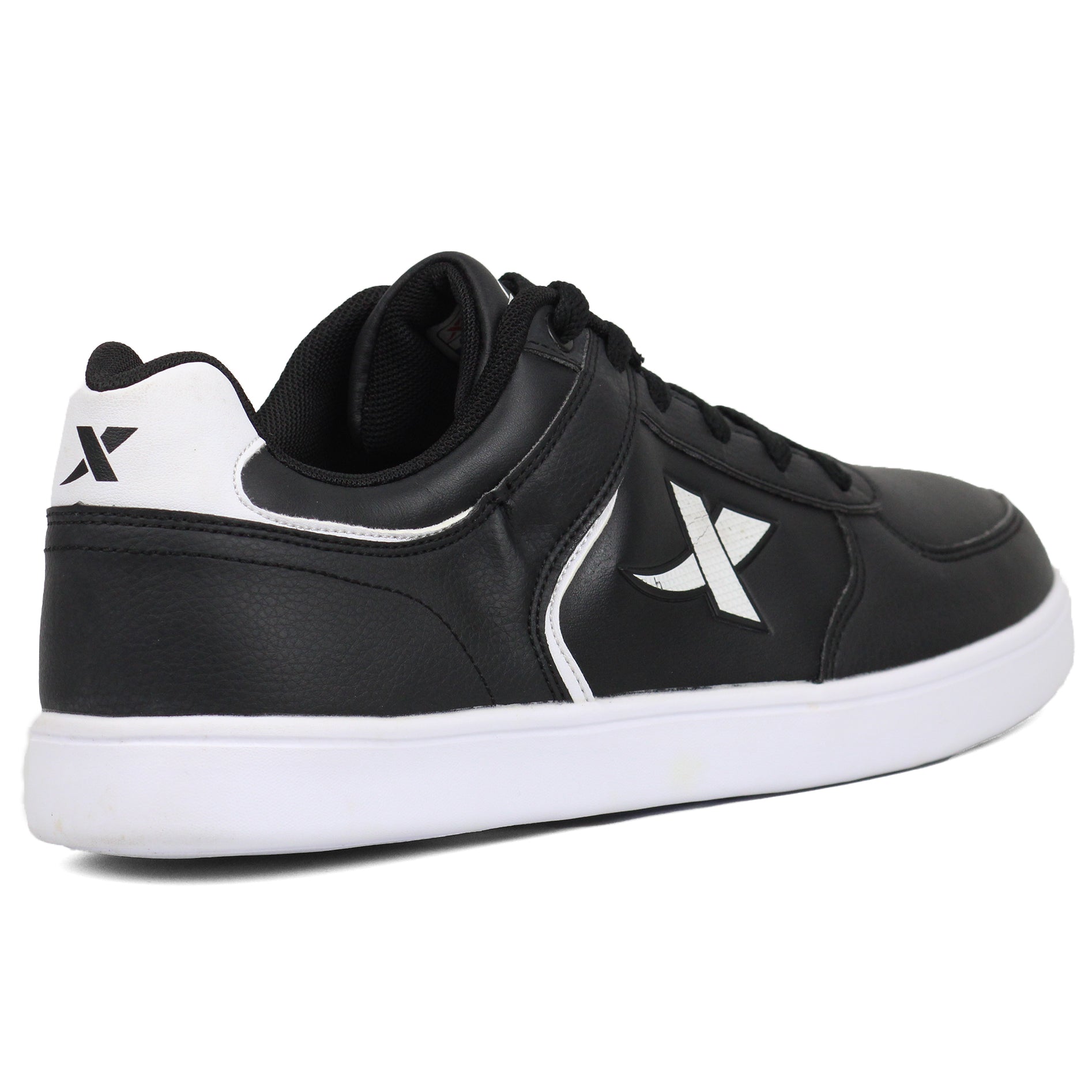 XTEP Casual Sports Shoes BKWT - Footcourt Egypt