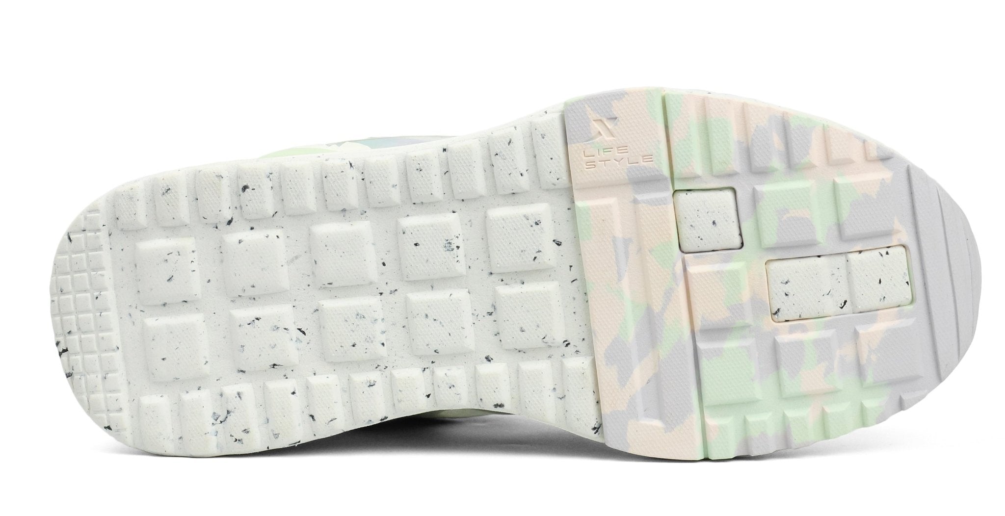 XTEP Low - Top Sneakers Shoes - Footcourt Egypt