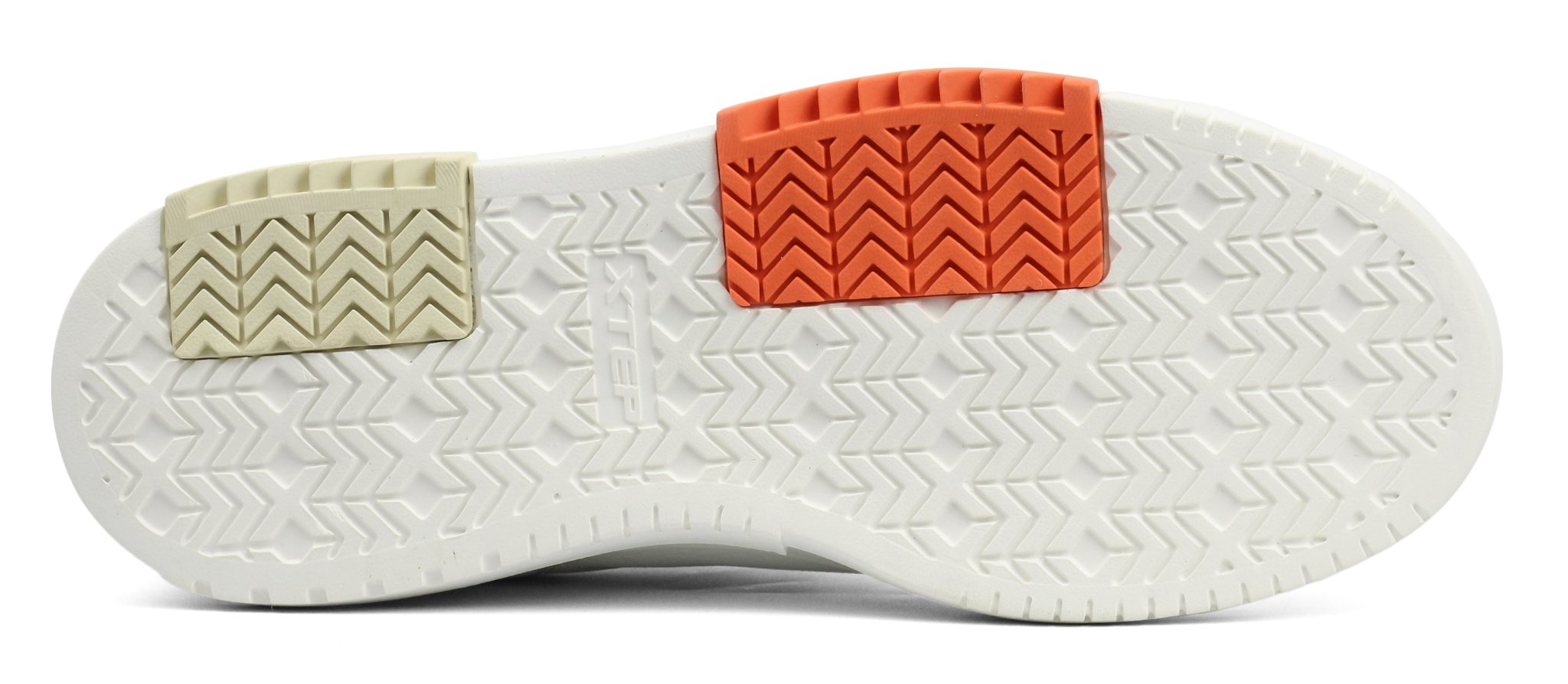 XTEP Board Fall Sports Shoes - Footcourt Egypt