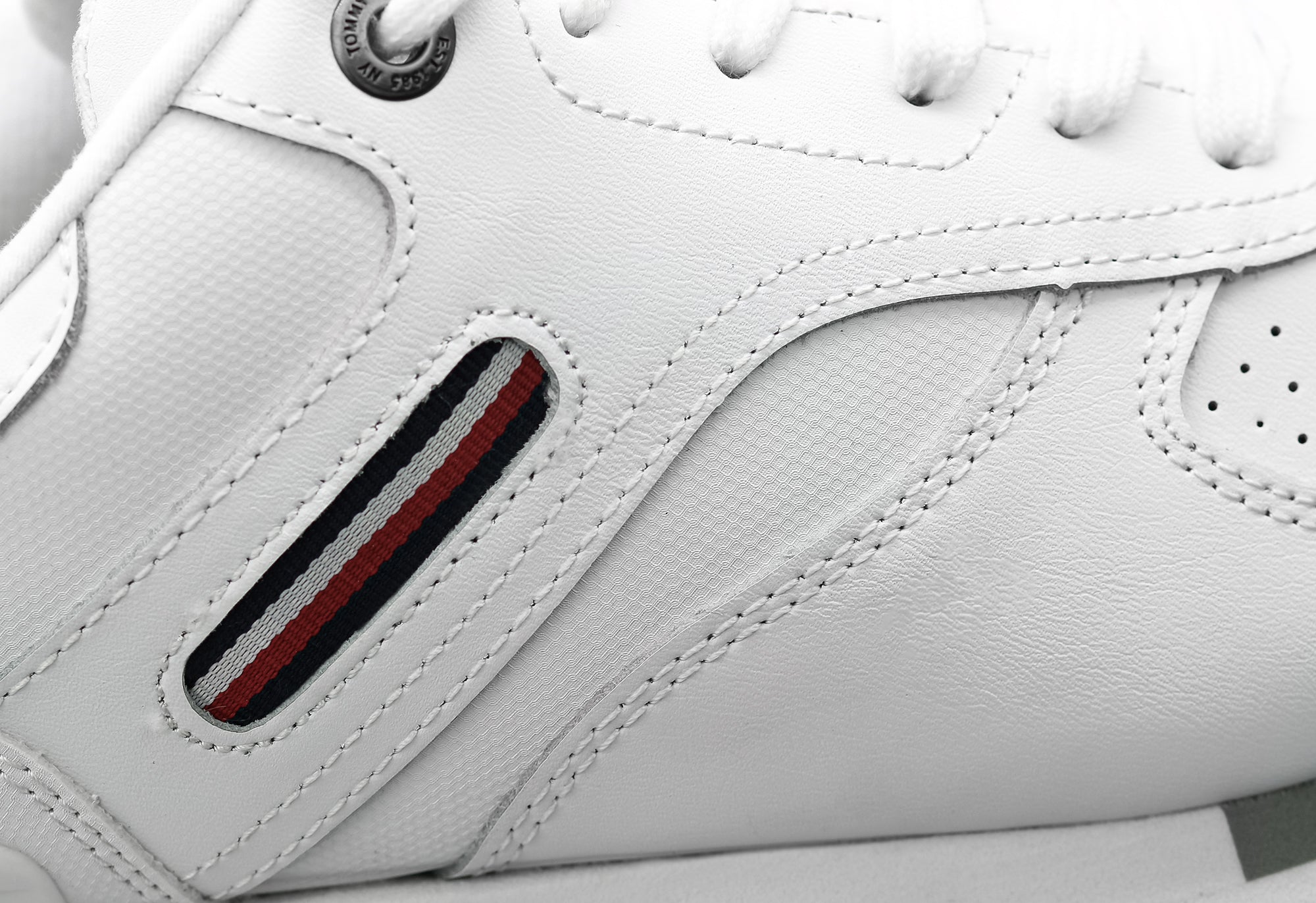 Tommy Hilfiger Retro Runner Leather WL - Footcourt Egypt