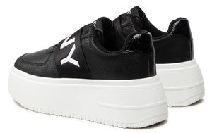DKNY Madigan Sneakers - Footcourt Egypt