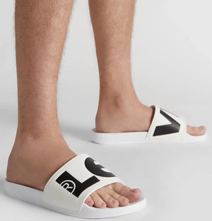Levi's® Slippers June LS - Footcourt Egypt