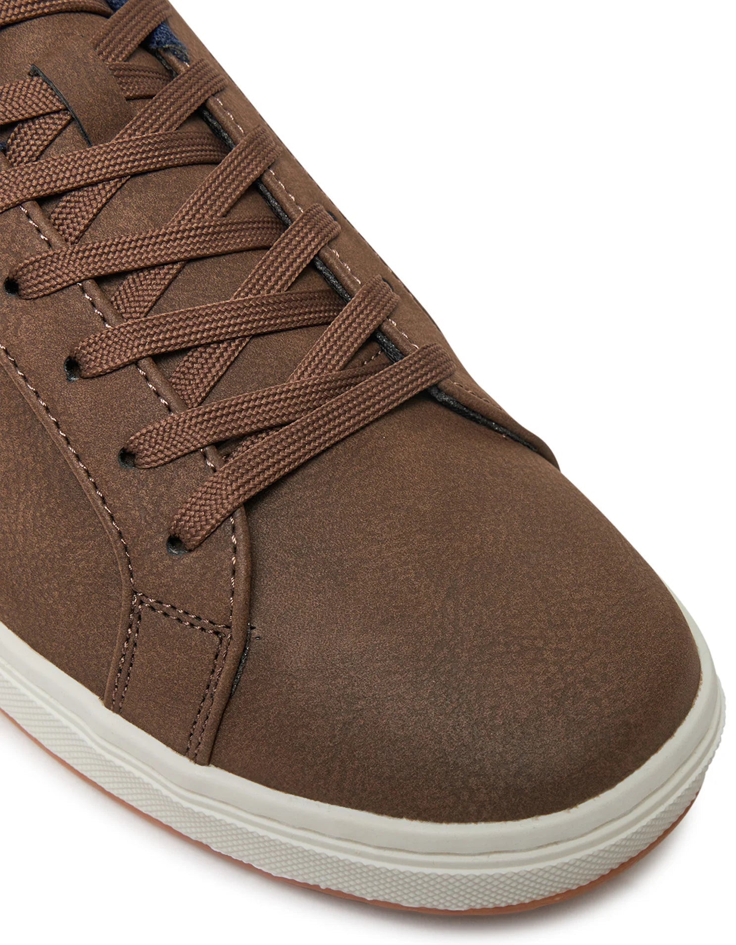 Levi's® Piper Sneaker - Footcourt Egypt