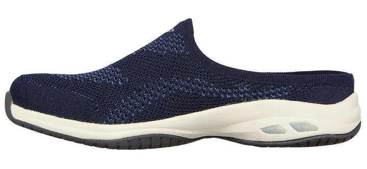 Skechers Women's Breathe-Easy Simple Pleasure Stretch Collar Scooped Knit Bungee Slip On - Footcourt Egypt