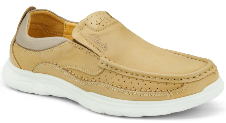 Clarks - Footcourt Egypt