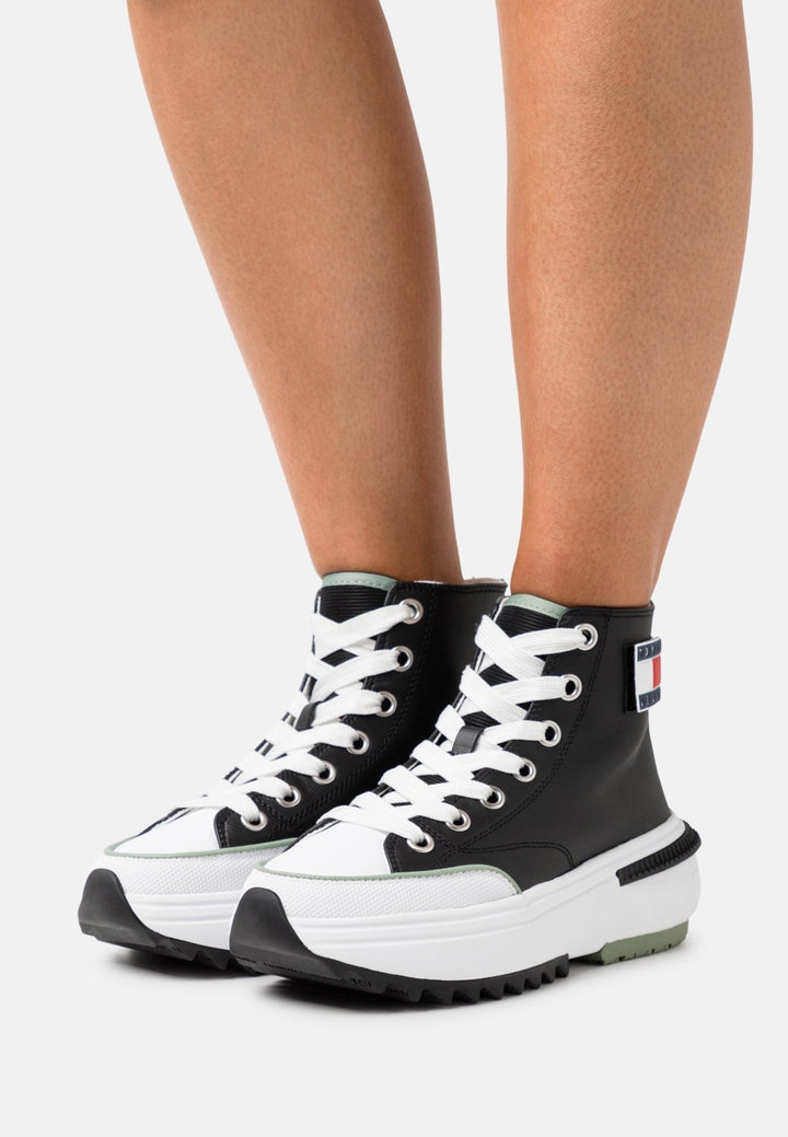 TOMMY HILFIGER CLEAT MID RUN W - Footcourt Egypt