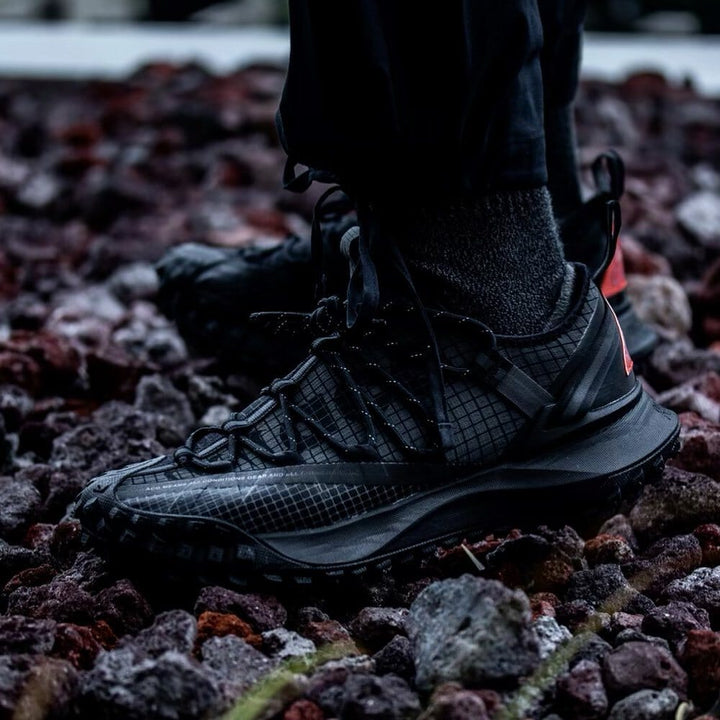 NIKE ACG MOUNTAIN FLY LOW - Nike