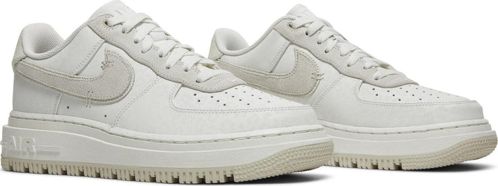 Nike Air Force 1 Luxe - Nike
