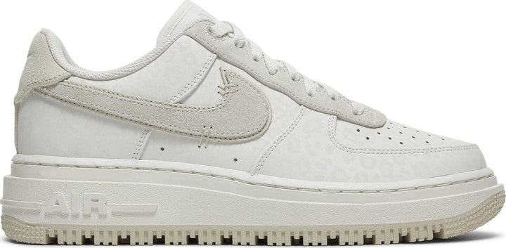 Nike Air Force 1 Luxe - Nike