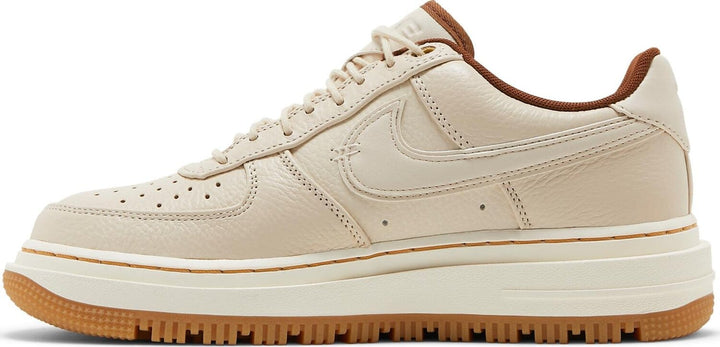 NIKE AIR FORCE 1 LUXE - Nike